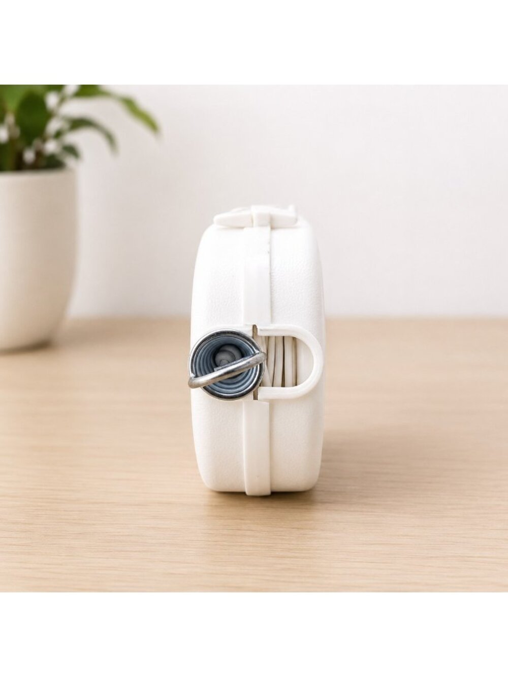 Retractable Clothesline Wall Mount Pull Out Laundry Line White Pre-Owned